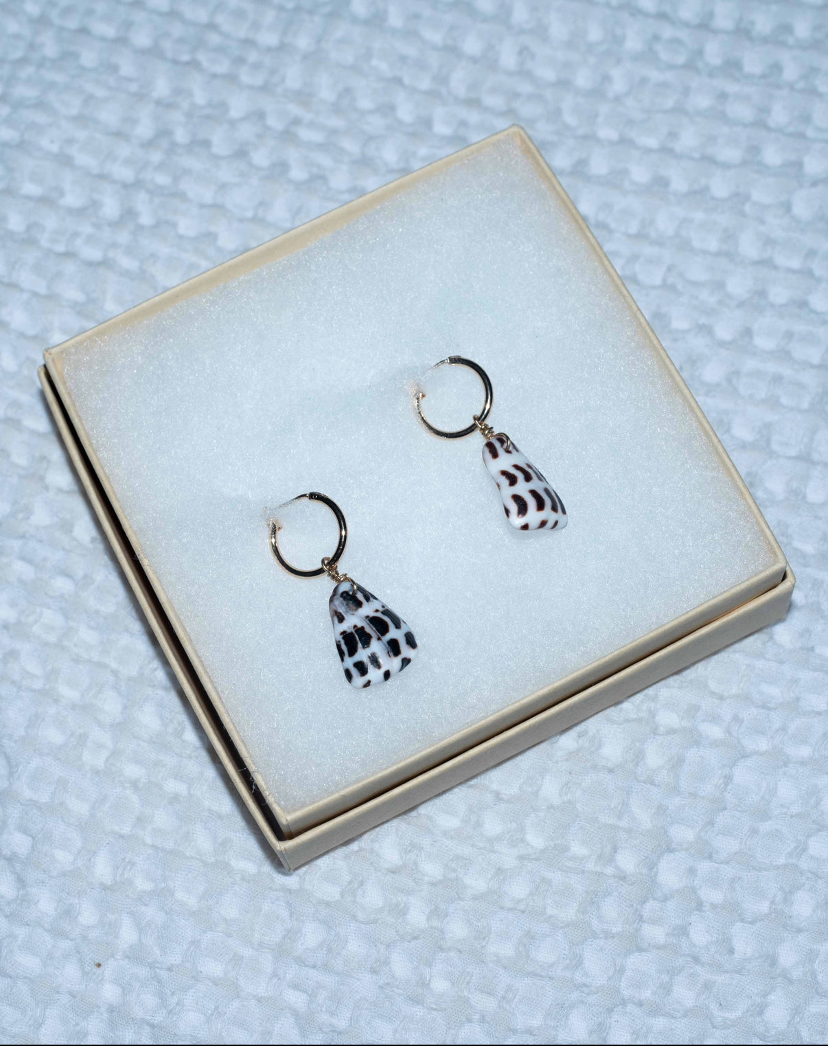 Hawaiian shell earrings