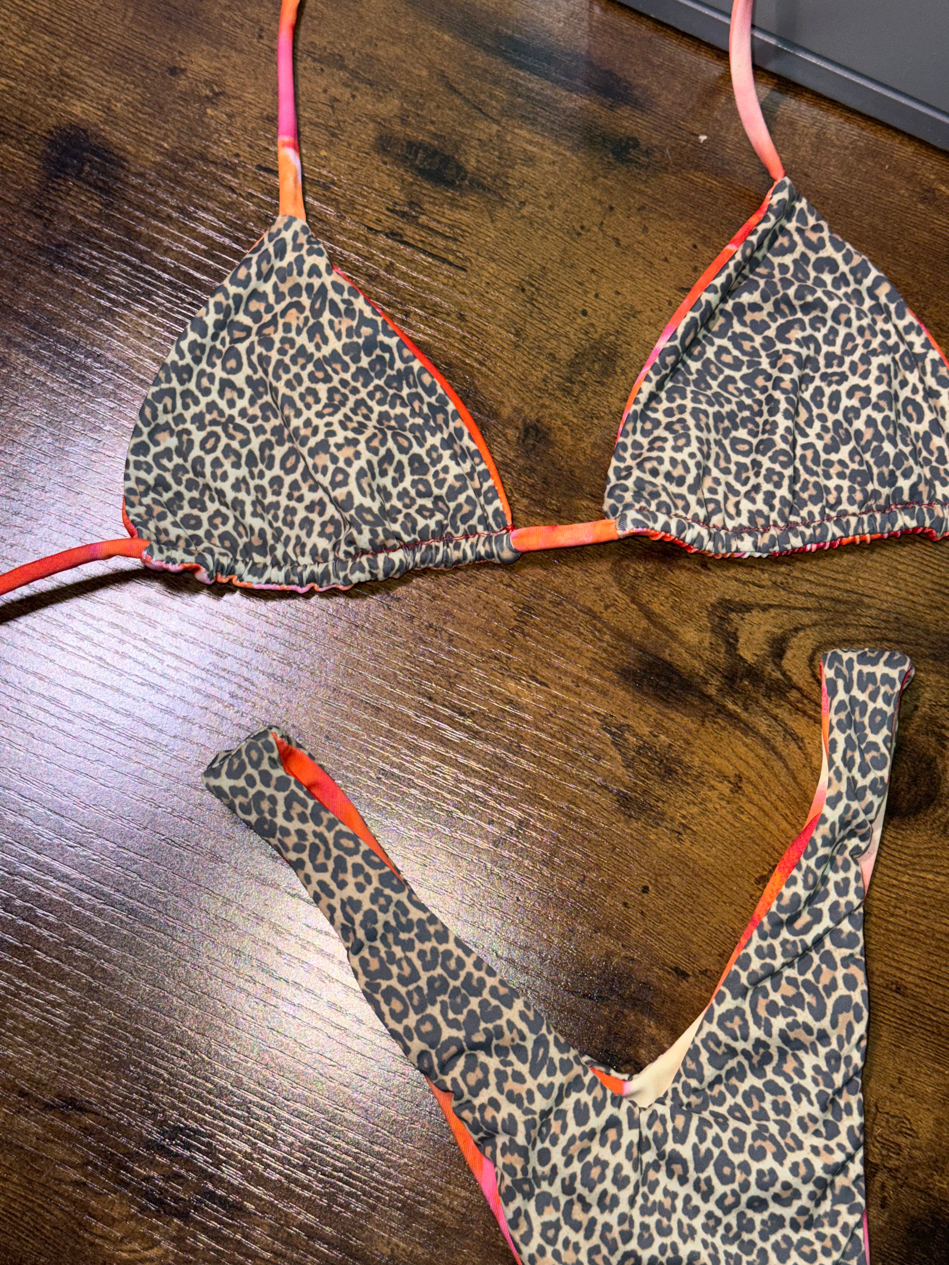 Solana Iris Bottom